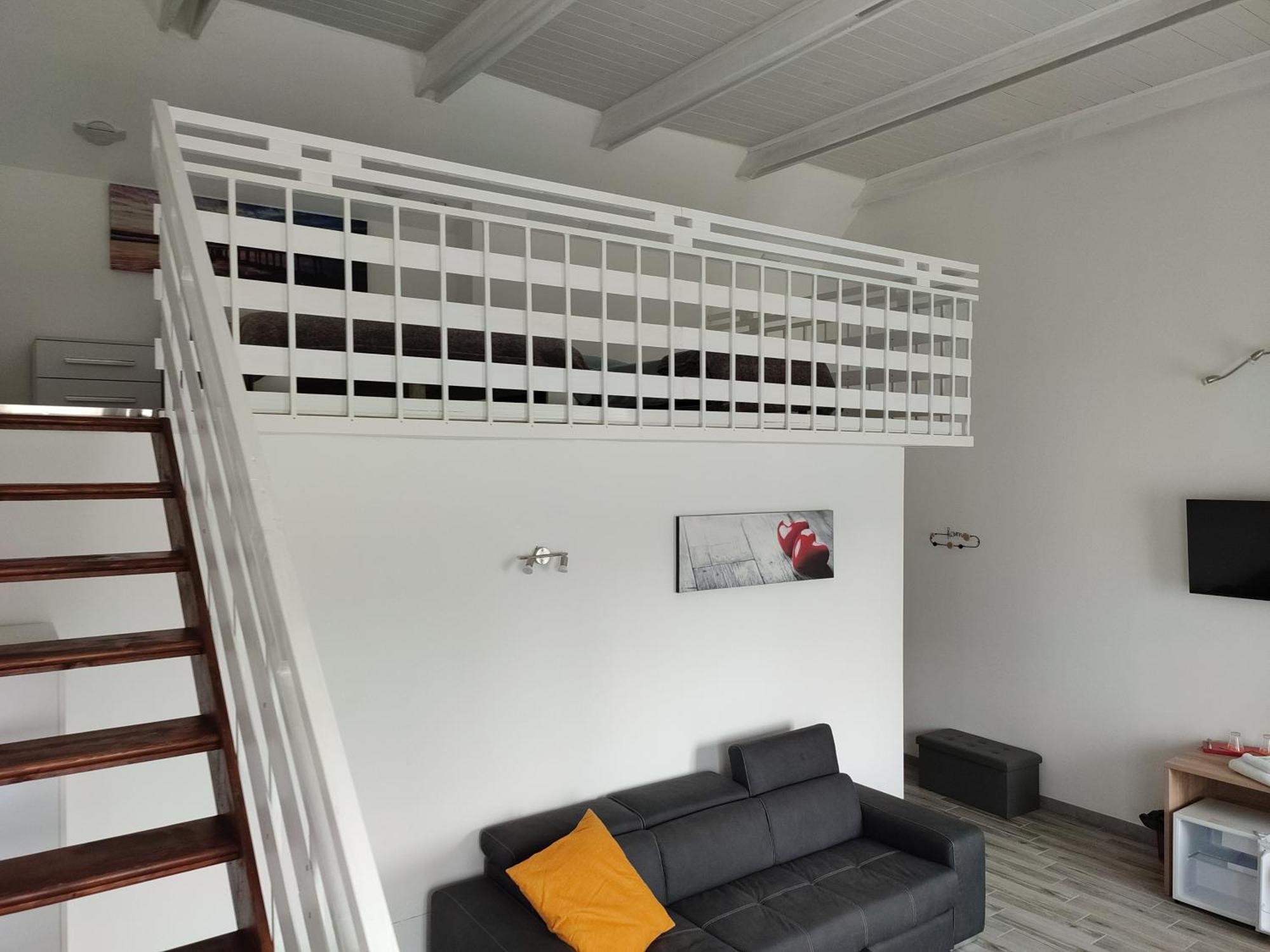 Nautica Tarello - Casa Ena Beb Bed & Breakfast วิเวโรเน ภายนอก รูปภาพ