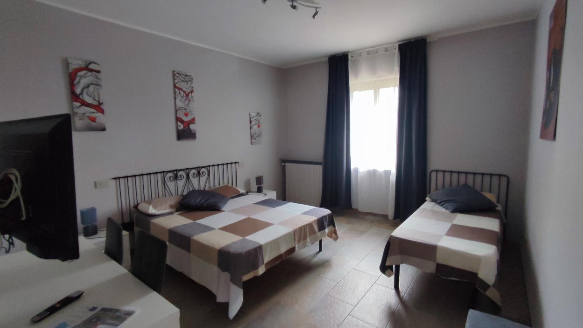 Nautica Tarello - Casa Ena Beb Bed & Breakfast วิเวโรเน ภายนอก รูปภาพ
