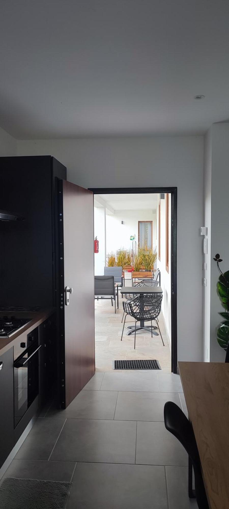 Nautica Tarello - Casa Ena Beb Bed & Breakfast วิเวโรเน ภายนอก รูปภาพ